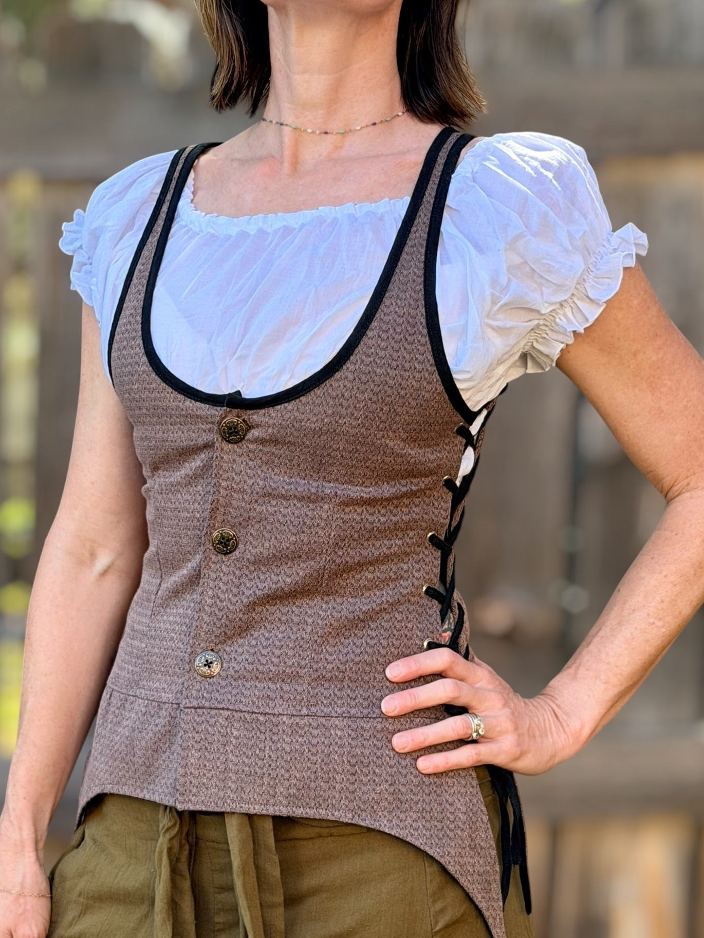 Long Petal Vest - Elipse Brown