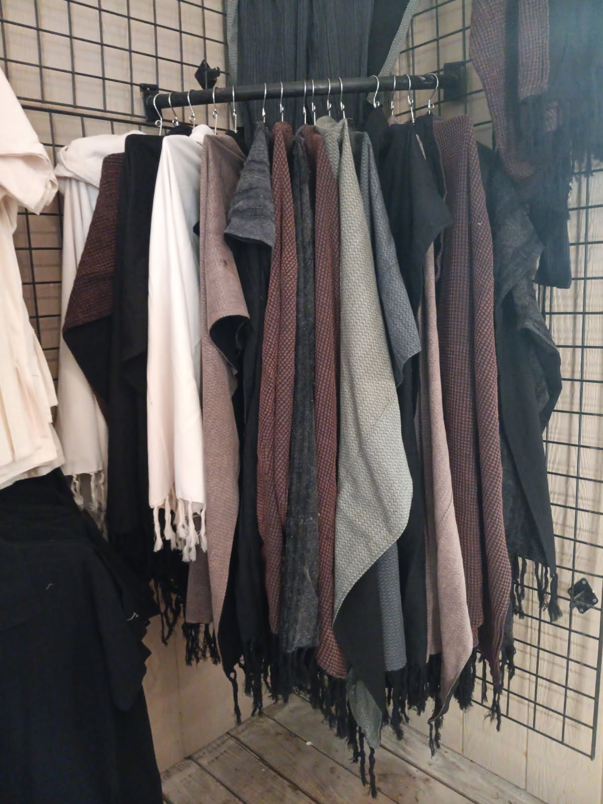 Mantle Wrap - Honeycomb Brown