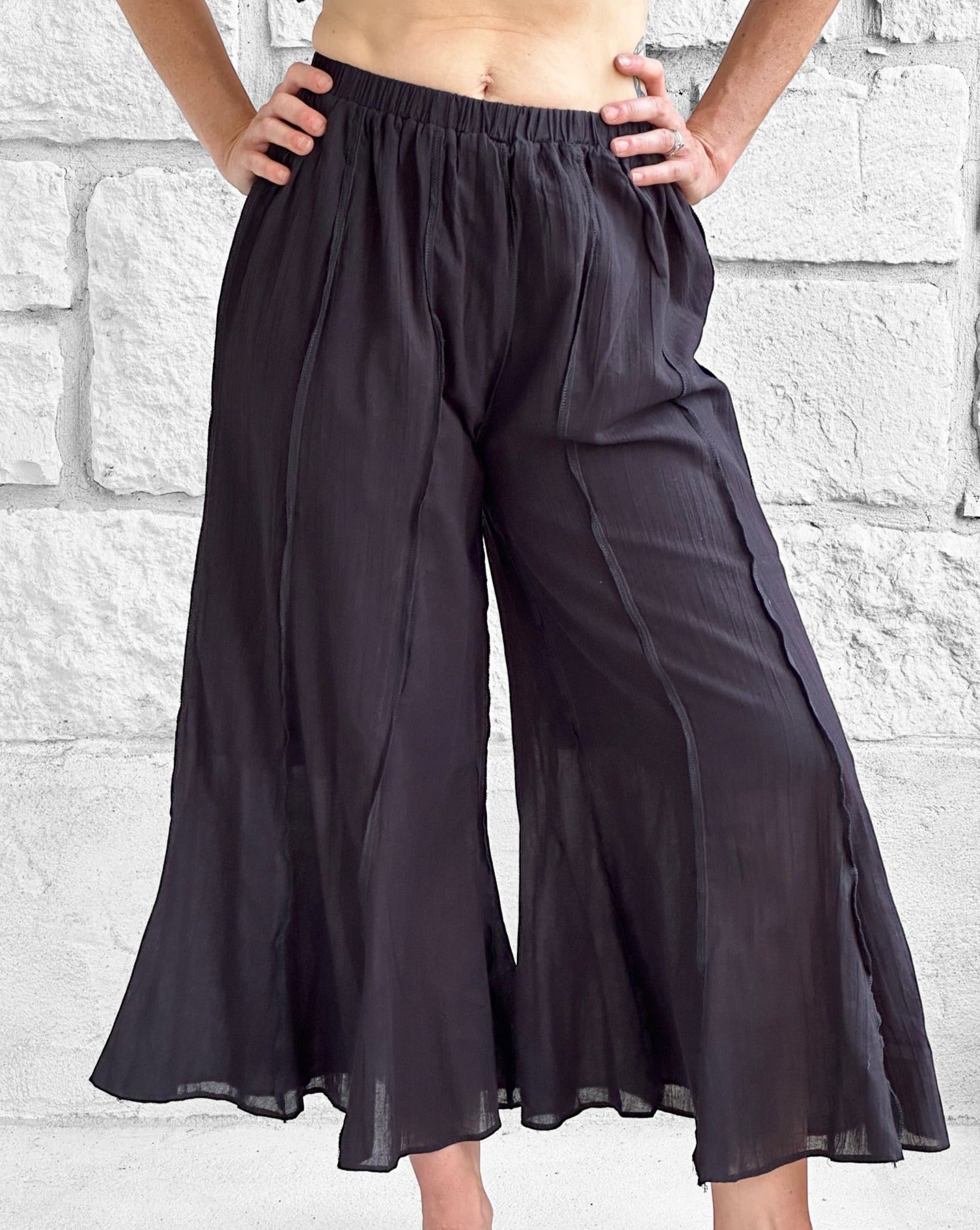 Breezy Flared Pants - Black