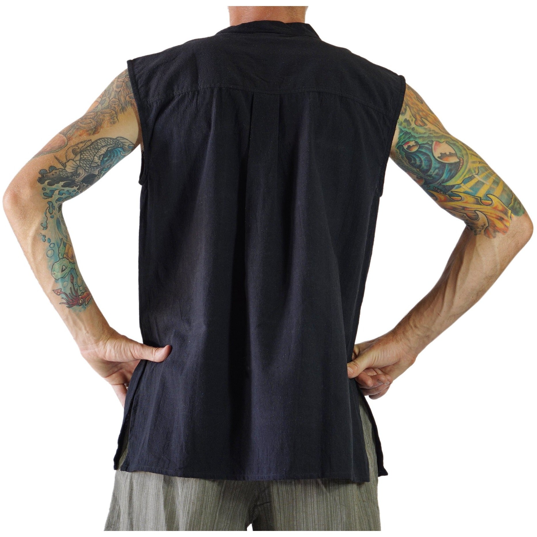 'Rogue' Medieval Sleeveless Shirt - Black - zootzu