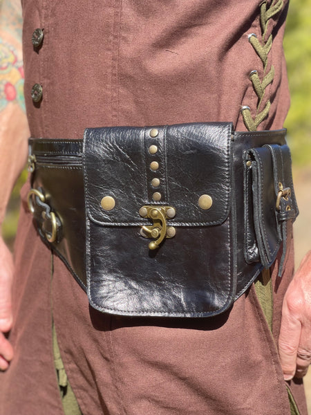 'Satchel Swing Latch' Medieval Leather Utility Belt, Boho  - Black