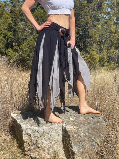 Petal Skirt- Black/grey